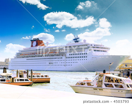 Marine moorage , sea port in Venice. Marine moorage , sea port in Venice. 4503793