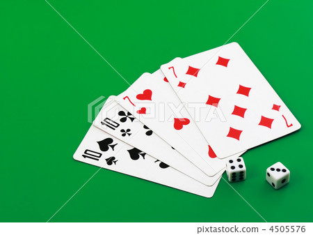 Playing cards on cololur broadcloth. 4505576