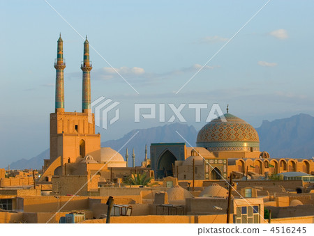 Sunset over ancient city of Yazd, Iran 4516245