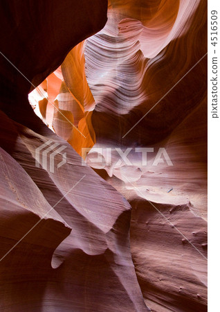 Abstact shapes of Antelope Canyon, Arizona, USA Abstact shapes of Antelope Canyon, Arizona, USA 4516509