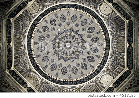 Dome of the mosque, oriental ornaments from Samarkand, Uzbekista Dome of the mosque, oriental ornaments from Samarkand, Uzbekista 4517185