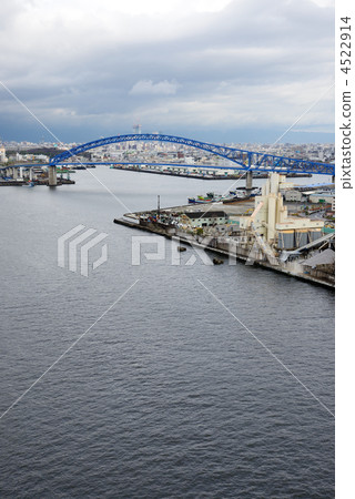 Osaka harbor 4522914
