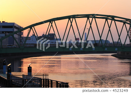 Shinkan-ogashi Bridge and sunset Shinkan-ogashi Bridge and sunset 4523249