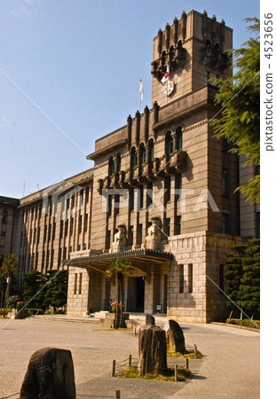 京都市政府的“本館”（上京區寺町大江北海道上面寺廟鎮） 4523656