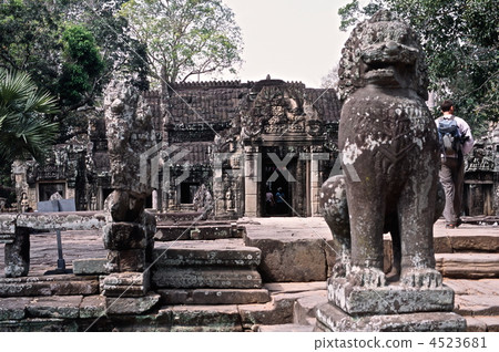 辛哈雕像（Sura Sran（沐浴池），吳哥遺址 ~ 暹粒/柬埔寨） 4523681