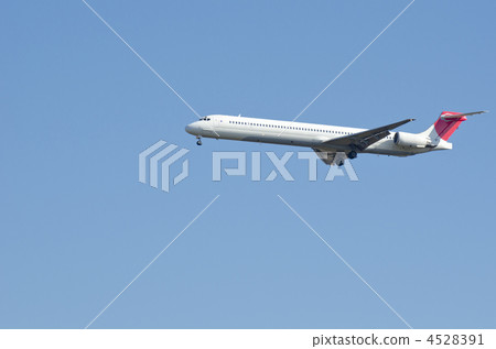 airplane  4528391