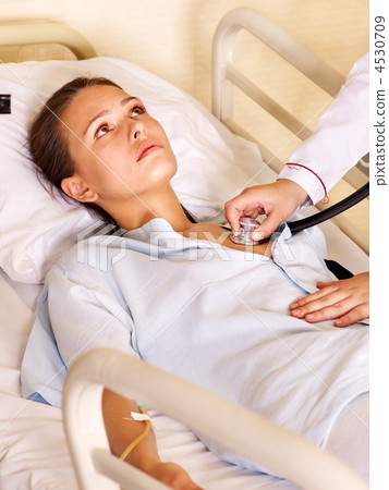 Measurement pressure blood of woman. 4530709