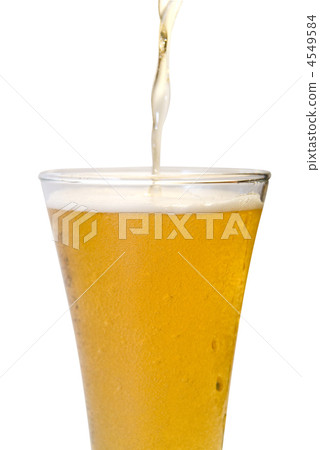Glass of beer close-up 4549584