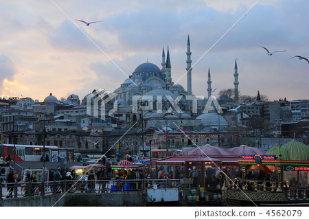 Turkey Istanbul Golden Horn Bay Ferry Platform Dusk 4562079