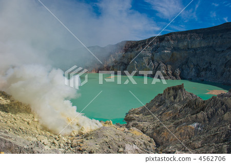 Kawah Ijen volcano, Java, Indonesia 4562706
