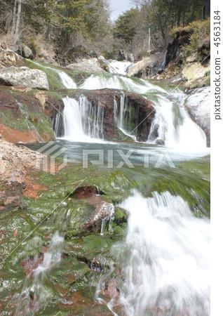 Porcupine hidden waterfall Porcupine hidden waterfall 4563184