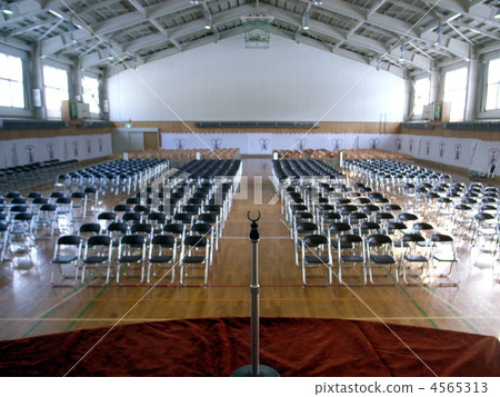 gymnasium 4565313