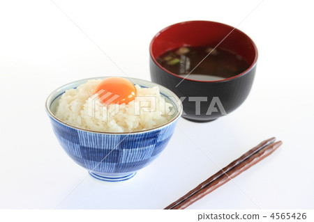 Egg chow and miso soup 4565426