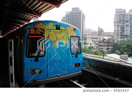 Taiwan train 4565437