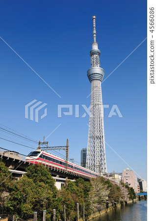 天空樹和火車 天空樹和火車 4566086