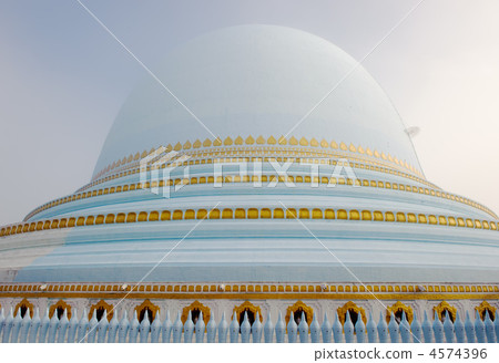 Kaunghmudaw Paya, Sagging, Myanmar Kaunghmudaw Paya, Sagging, Myanmar 4574396