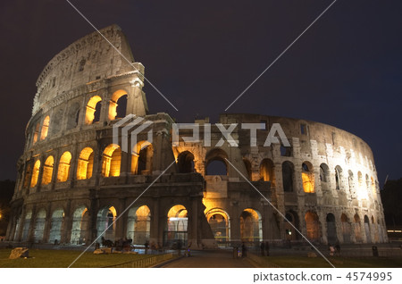 Coliseum at night Coliseum at night 4574995