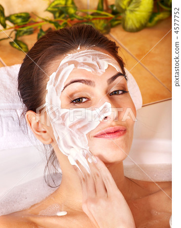 Natural homemade facial masks . Natural homemade facial masks . 4577752