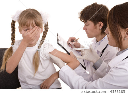 Doctor inject inoculation to child. 4578185