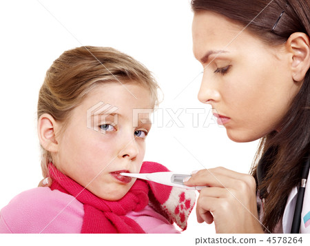 Doctor take child temperature Doctor take child temperature 4578264