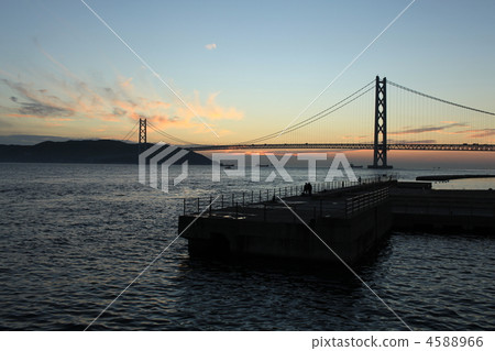 黃昏的明石海峽大橋 黃昏的明石海峽大橋 4588966