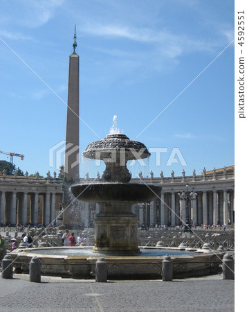 Vatican San Pietro square 4592551