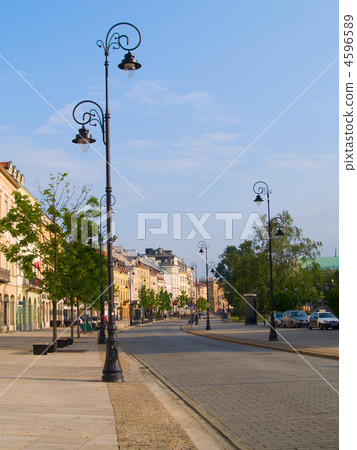 street (Novy Swiat), Warsaw, Poland street (Novy Swiat), Warsaw, Poland 4596589