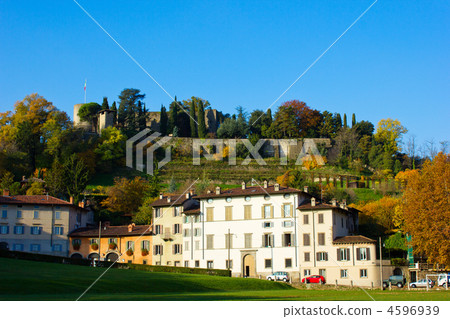 the Fara and the Rocca, Bergamo, Italy the Fara and the Rocca, Bergamo, Italy 4596939
