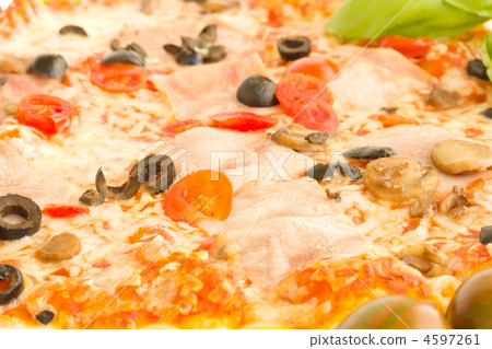 pizaa with ham and olives pizaa with ham and olives 4597261