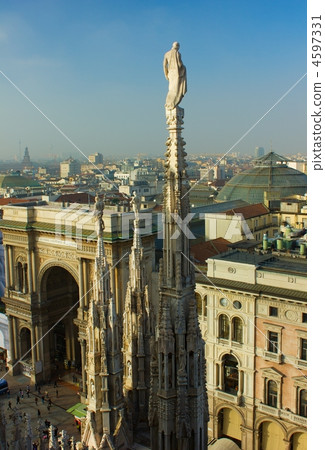 spires  of Milan cathedral 4597331