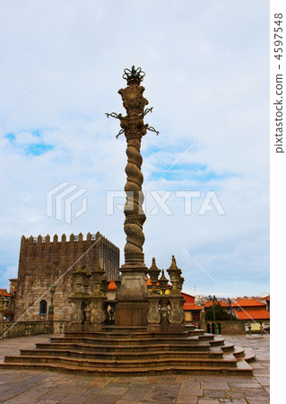 Pillory at Se Cathedral in Porto 4597548
