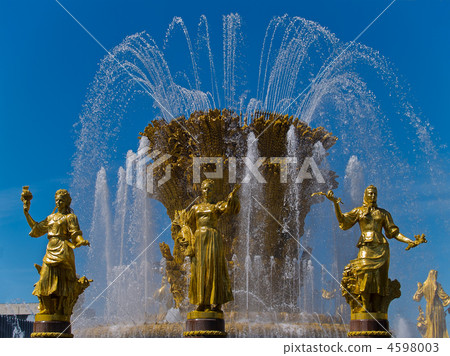 old soviet Fountain of Friendship of peoples, Moscow, Russia old soviet Fountain of Friendship of peoples, Moscow, Russia 4598003