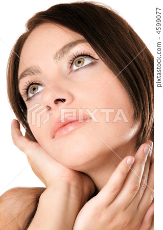 Closeup portrait of a dreamy girl 4599077