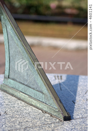 Sundial up and down Sundial up and down 4601141