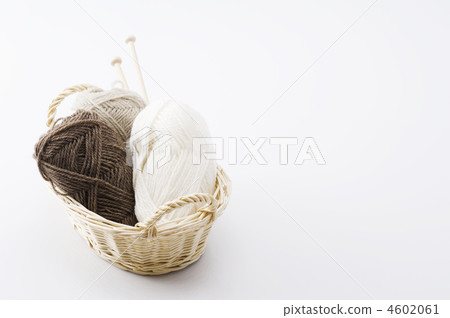 籃子裡的羊毛球 籃子裡的羊毛球 4602061