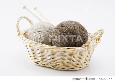 籃子裡的羊毛球 4602066