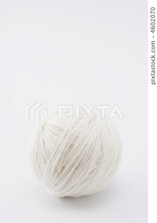 白色羊毛球 白色羊毛球 4602070