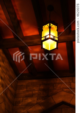 中世紀的照明器 中世紀的照明器 4620078