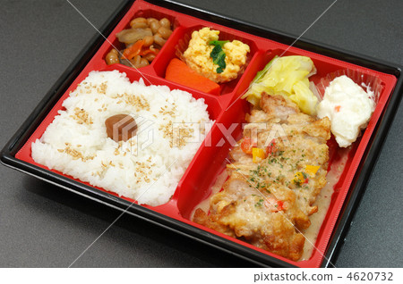 Delicious salt salted chicken box lunch Delicious salt salted chicken box lunch 4620732
