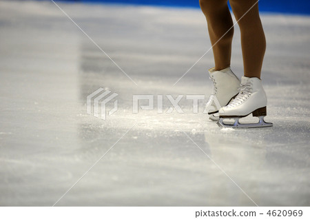 figure skating, skate shoes, on ice 4620969
