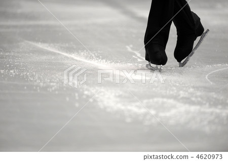 figure skating, skate shoes, on ice 4620973