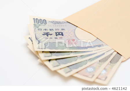 現金和信封 4621142