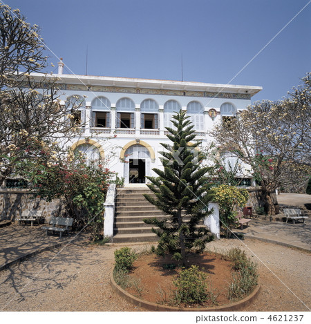 White Palace 4621237