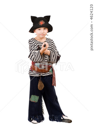 Little boy dressed as a pirate 4624120