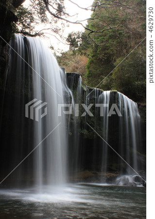 納布加拉瀑布 4629730