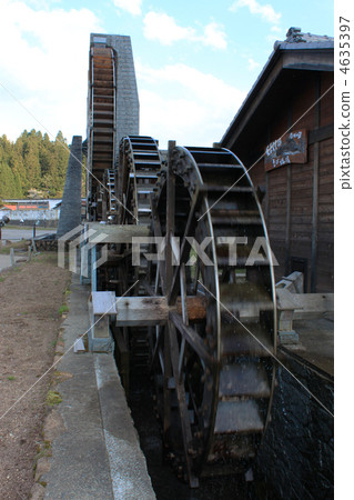 A huge five-wheel turbine of Hida Shosokawa A huge five-wheel turbine of Hida Shosokawa 4635397