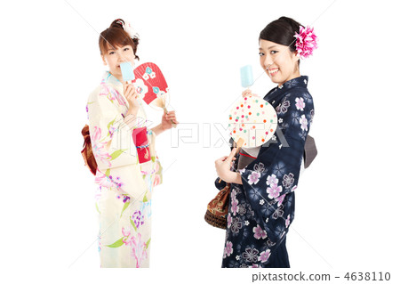 A woman in a yukata 4638110