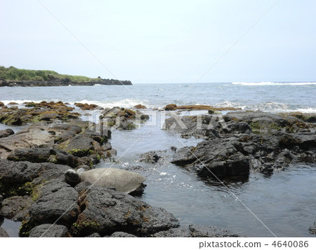 Hawaii Island Black sand beach Hawaii Island Black sand beach 4640086