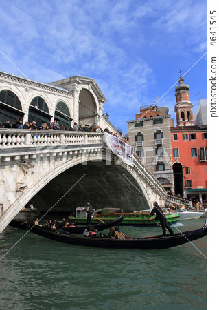 Rialto Bridge Rialto Bridge 4641545