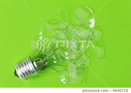 The broken bulb The broken bulb 4646729